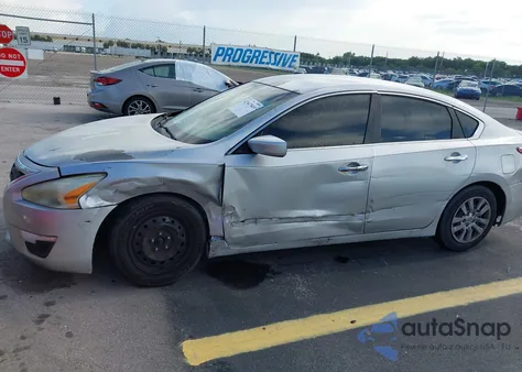 2013 Nissan Altima 2.5 S из США, поврежденный, VIN 1N4AL3AP7DN446735